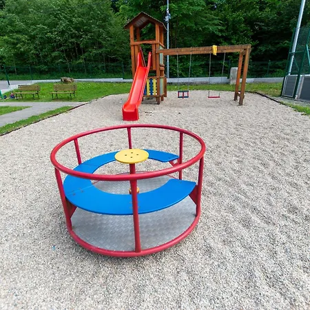 Pod Lesom * Oscadnica